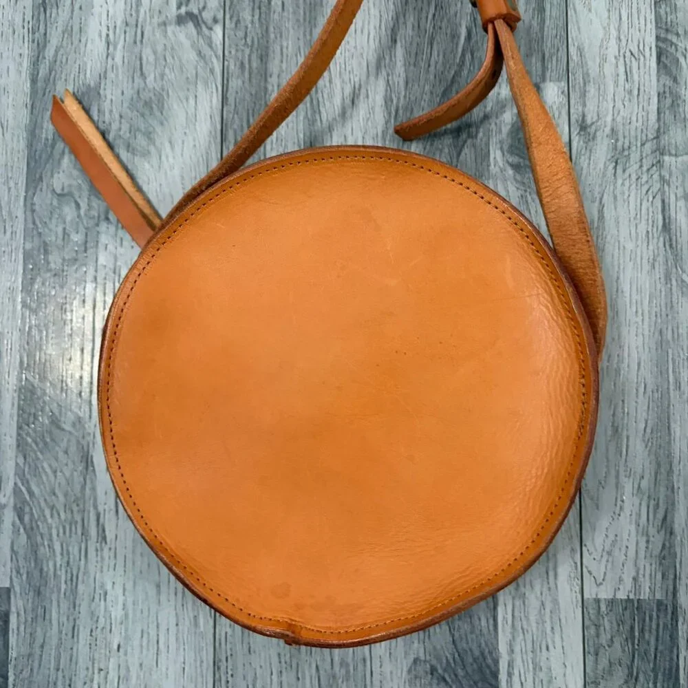 Sara Barner Cognac Leather Round Crossbody Zip Bag - Picture 2 of 8